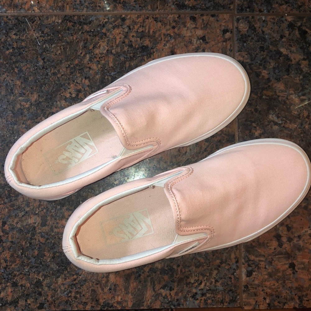Light pink vans women’s 6.5